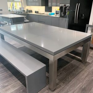Manhattan 2m20 pool anglais avec plateau table et banc finition Gris poussière.